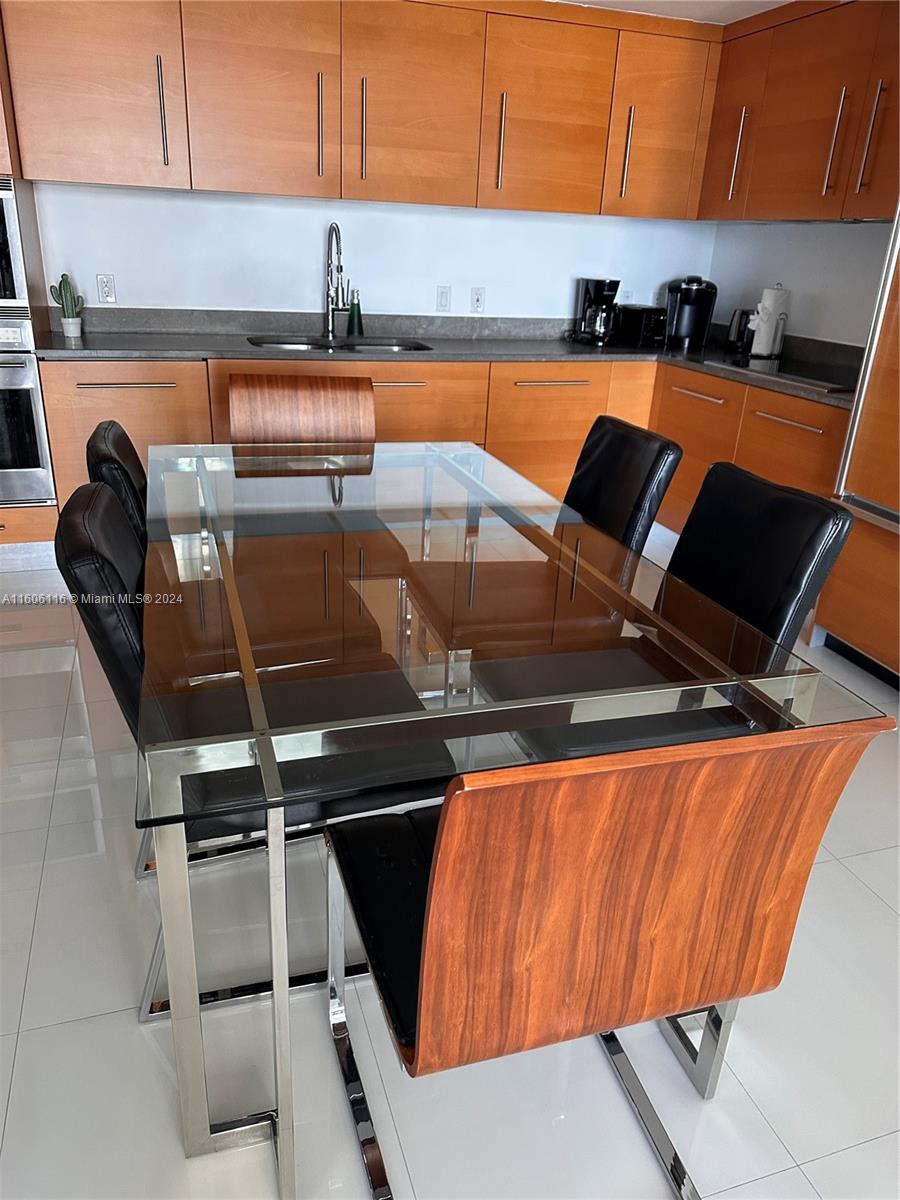 485 Brickell Ave # 4701