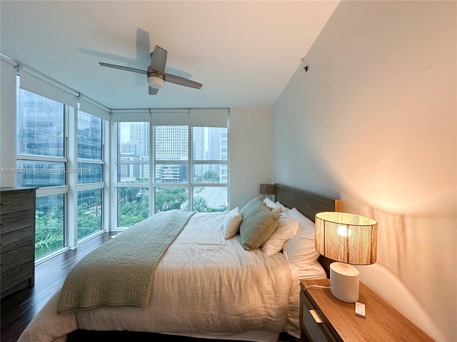 951 Brickell Ave # 601