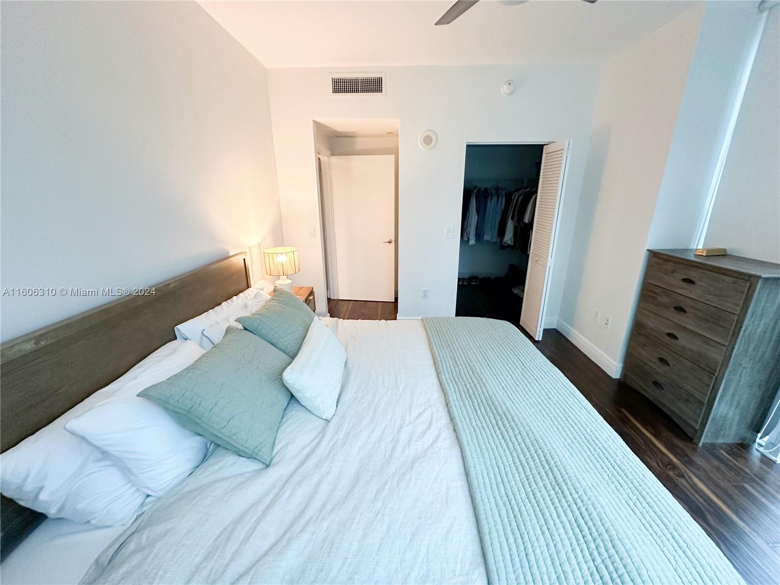 951 Brickell Ave # 601