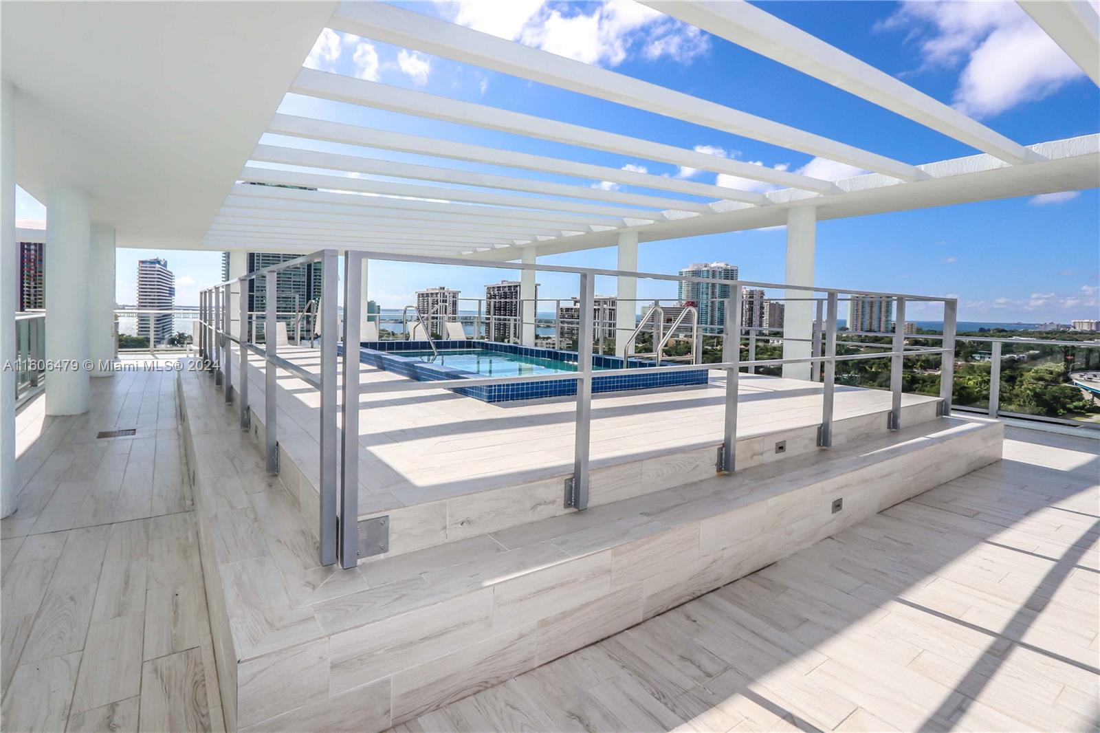 1600 SW 1st Ave # 07 Unit: TH-07