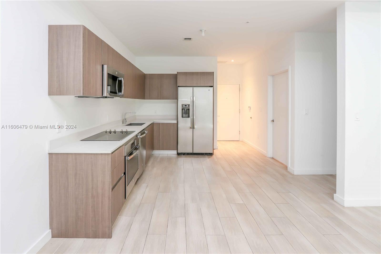 1600 SW 1st Ave # 07 Unit: TH-07