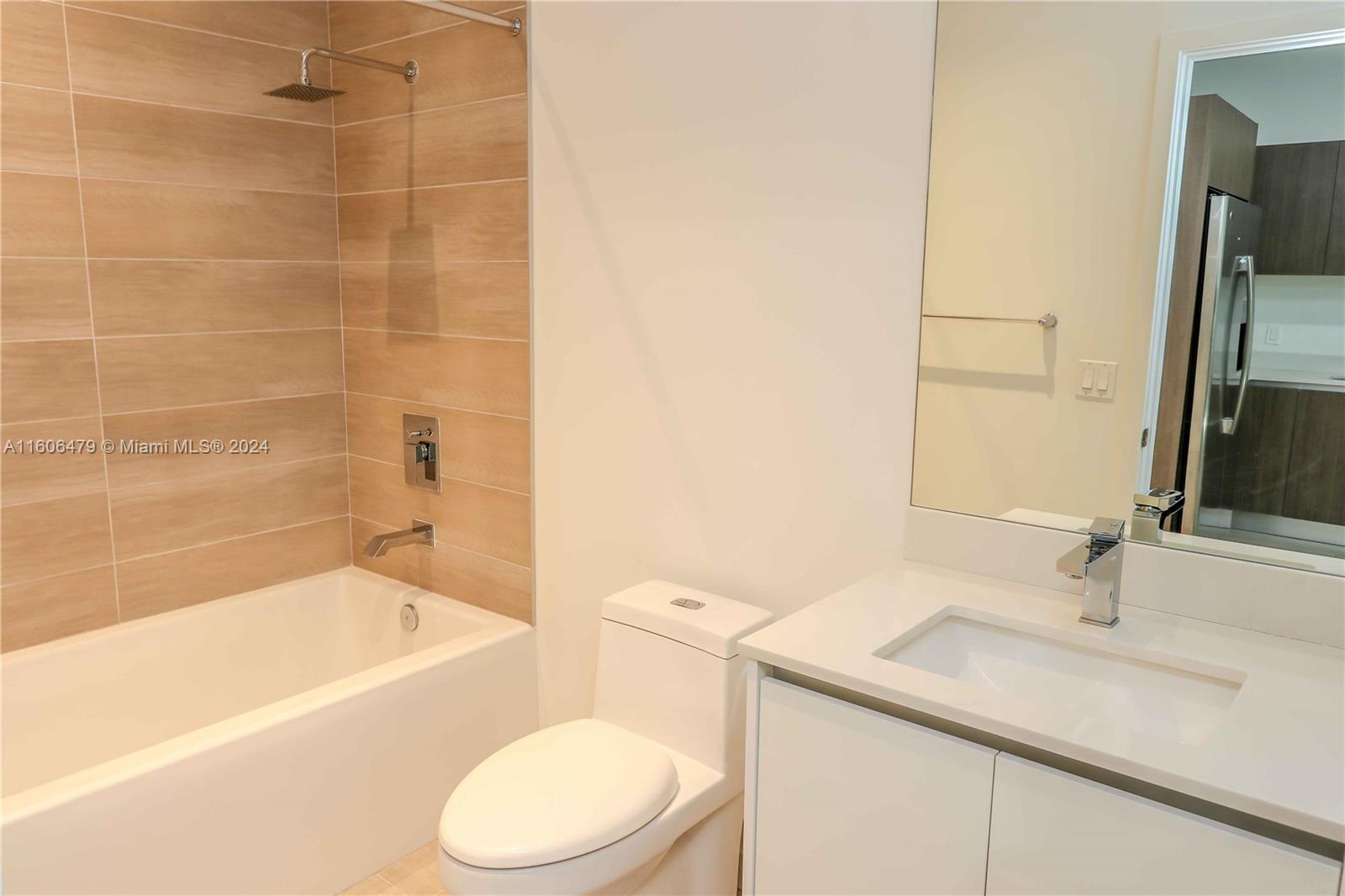 1600 SW 1st Ave # 07 Unit: TH-07