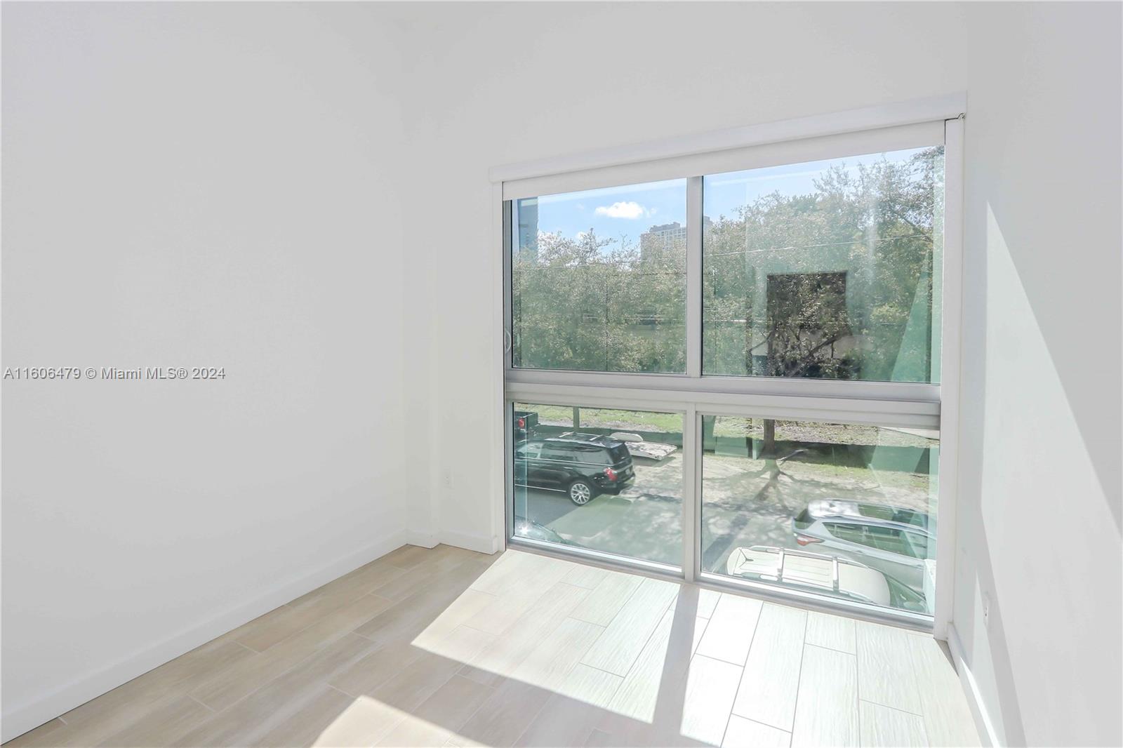 1600 SW 1st Ave # 07 Unit: TH-07