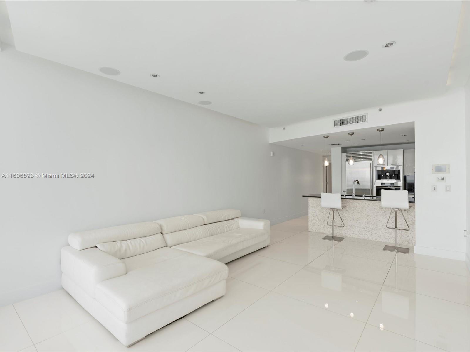 17121 Collins Ave # 1607
