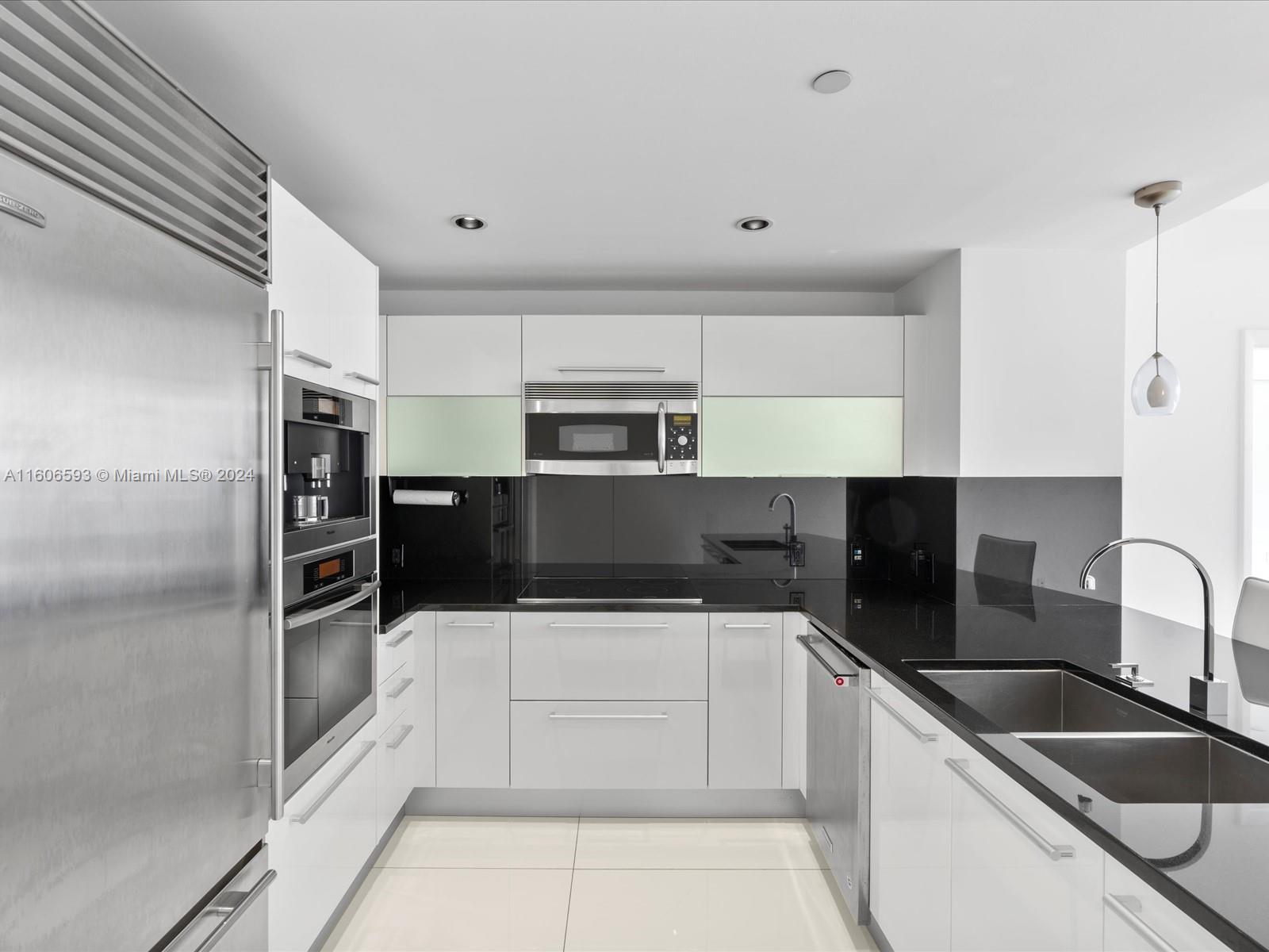 17121 Collins Ave # 1607