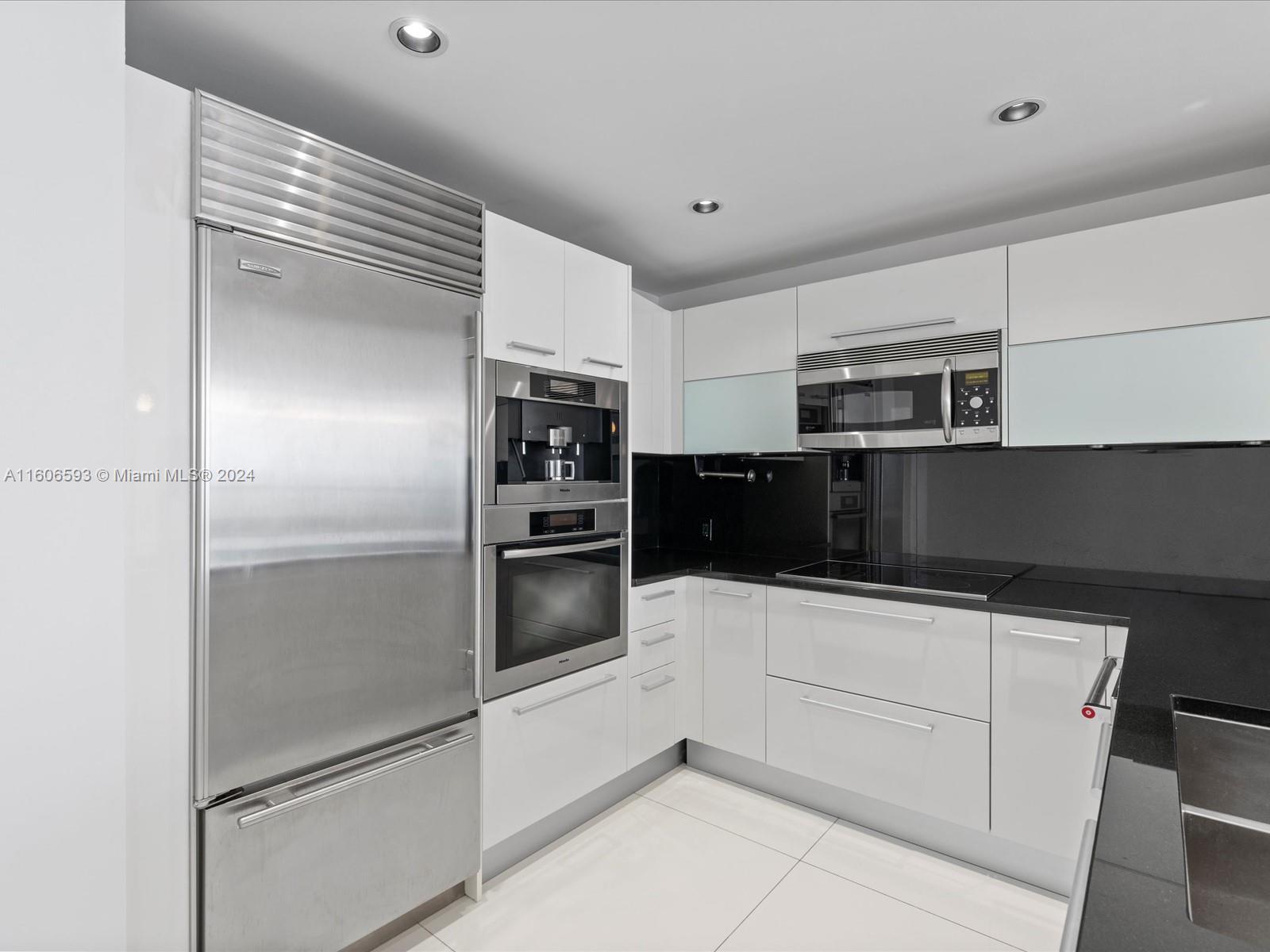 17121 Collins Ave # 1607