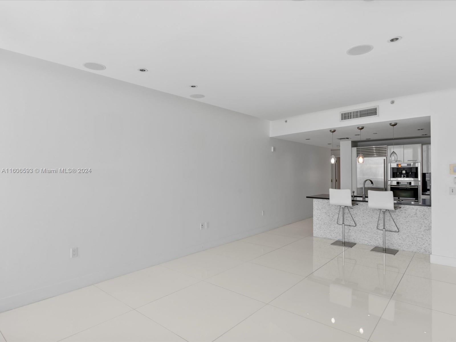 17121 Collins Ave # 1607