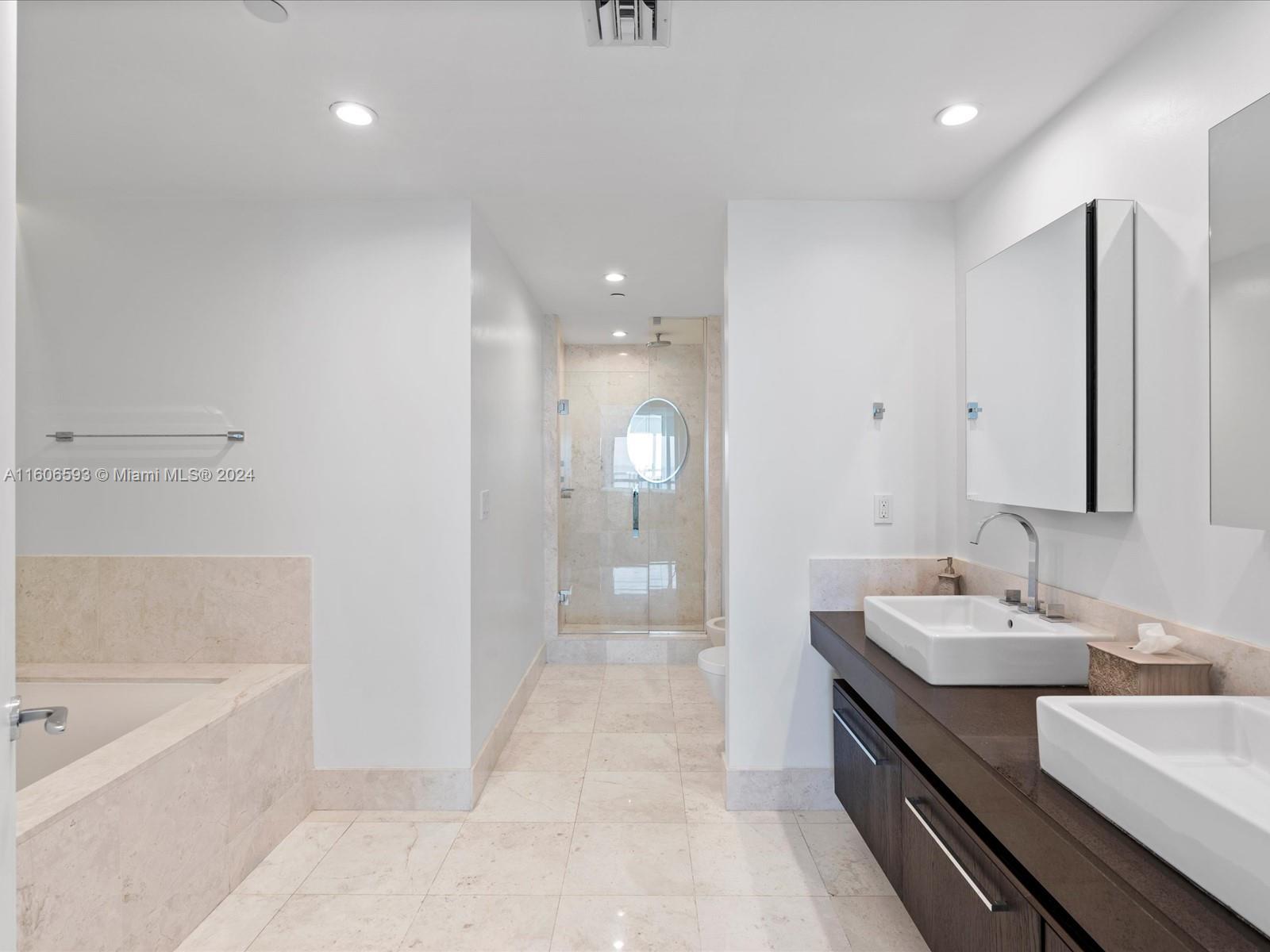 17121 Collins Ave # 1607