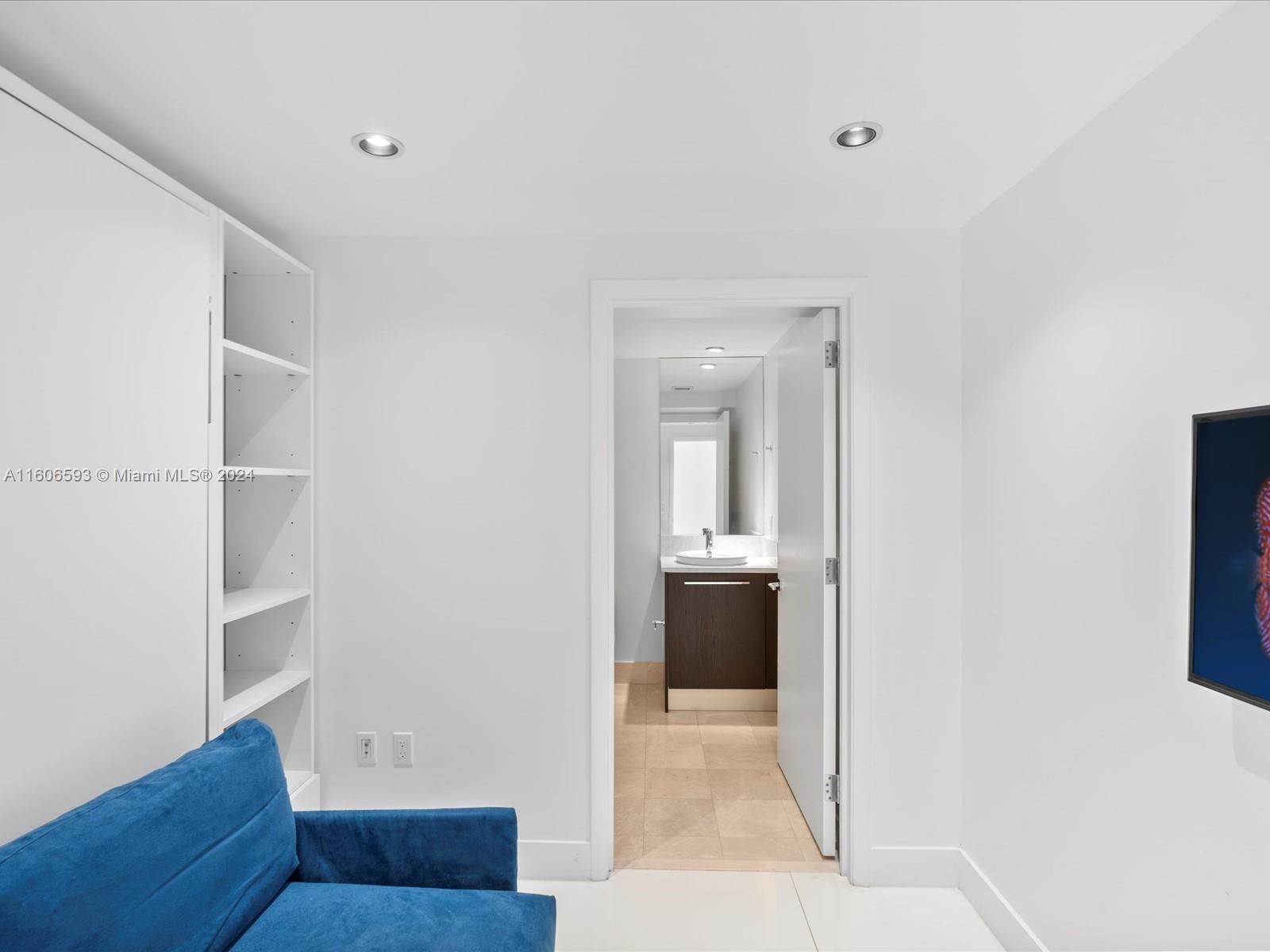 17121 Collins Ave # 1607