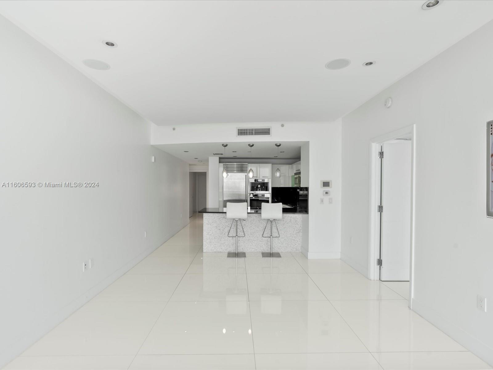 17121 Collins Ave # 1607