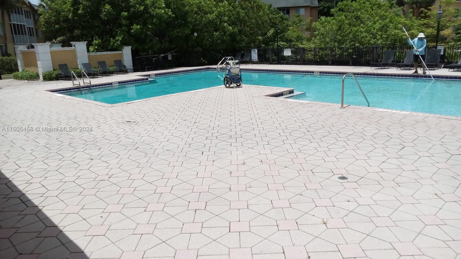 3985 W Mcnab Rd # A208