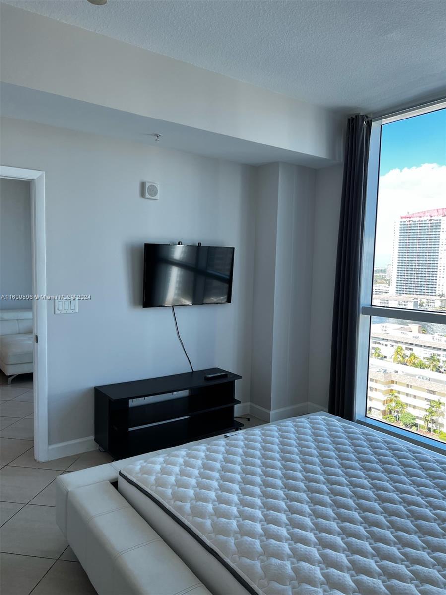 1945 S Ocean Dr # 1411