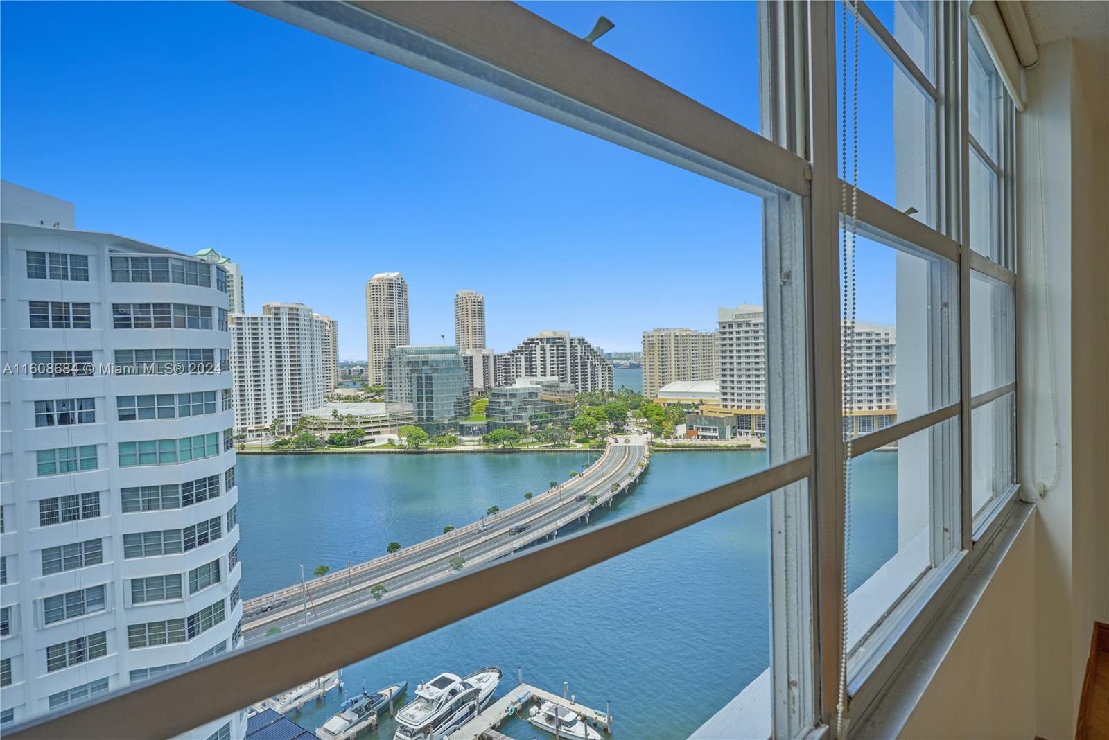 905 Brickell Bay Dr # 1831