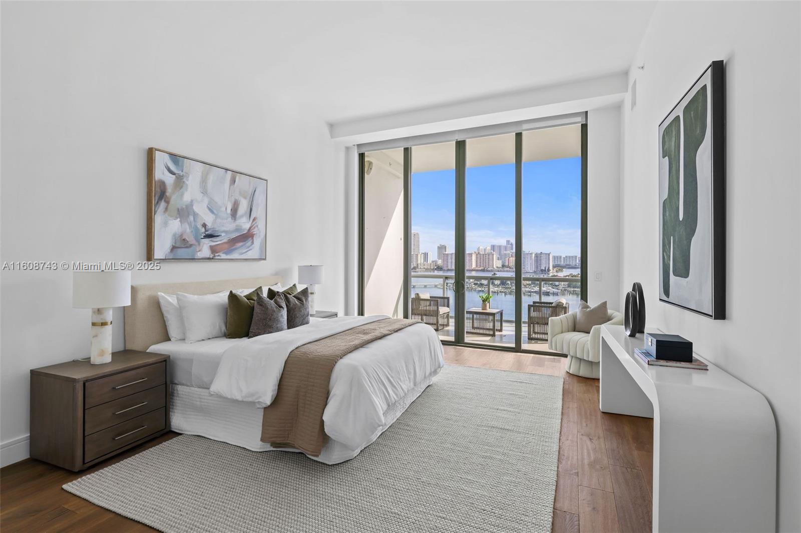 3300 NE 188th St Unit: UPH12 + Rooftop