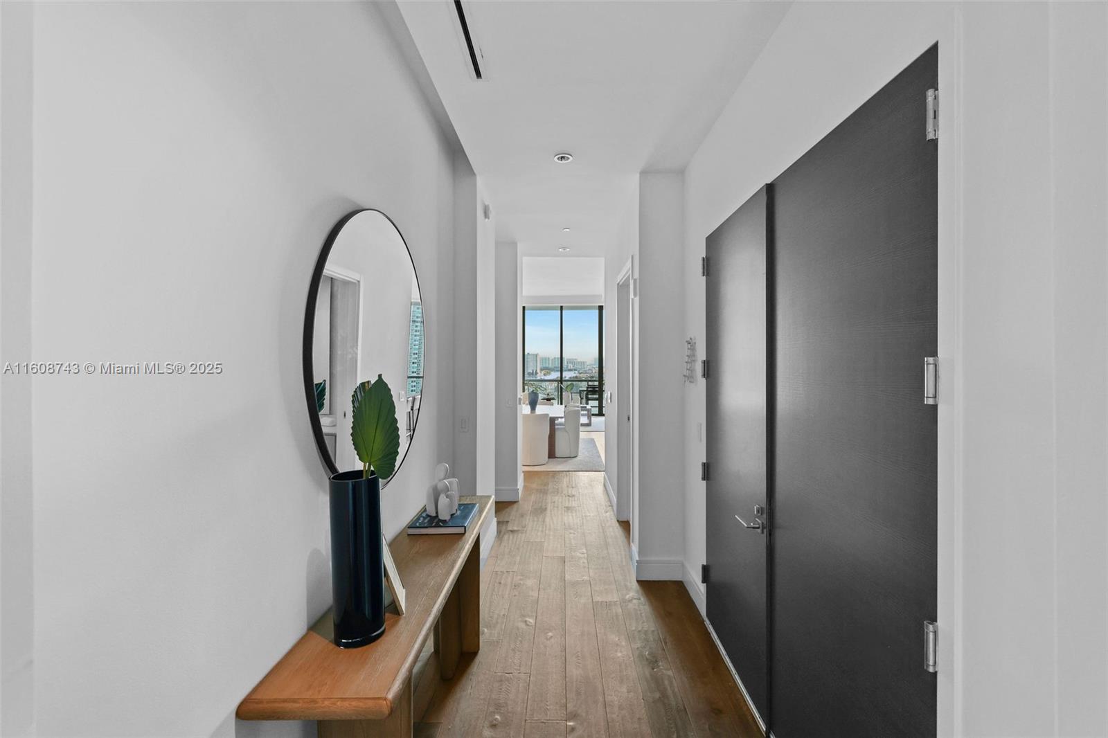 3300 NE 188th St Unit: UPH12 + Rooftop