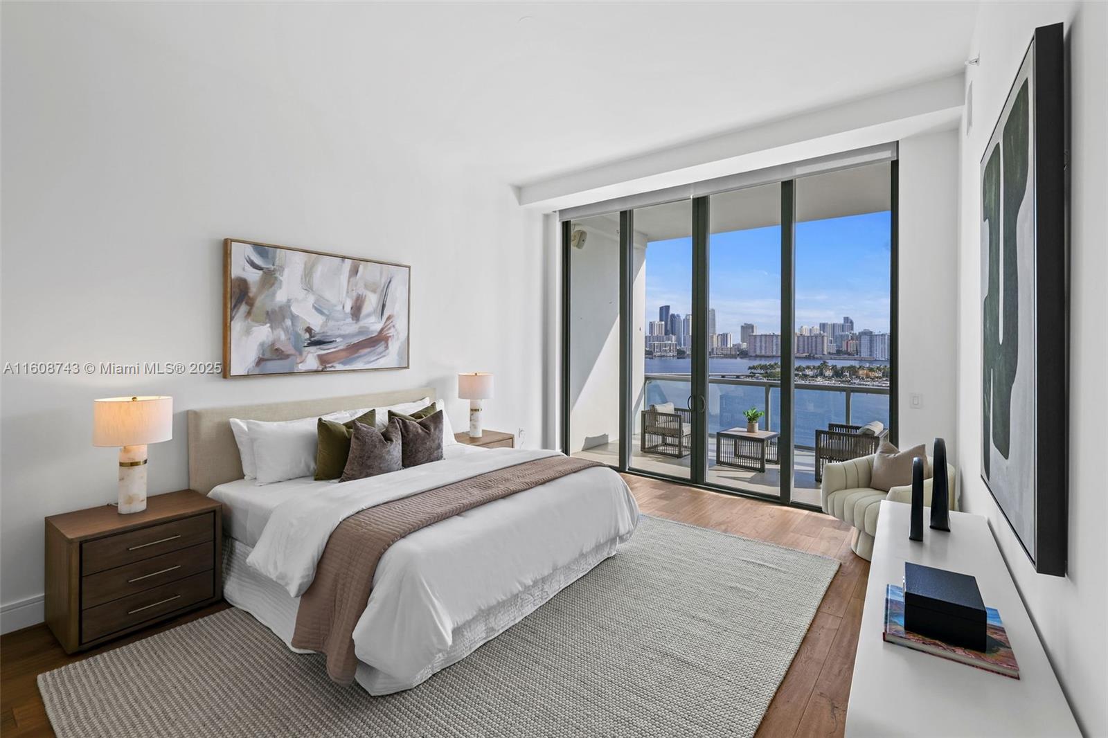 3300 NE 188th St Unit: UPH12 + Rooftop