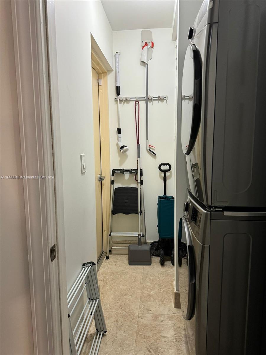 1607 Ponce De Leon Blvd # 14A