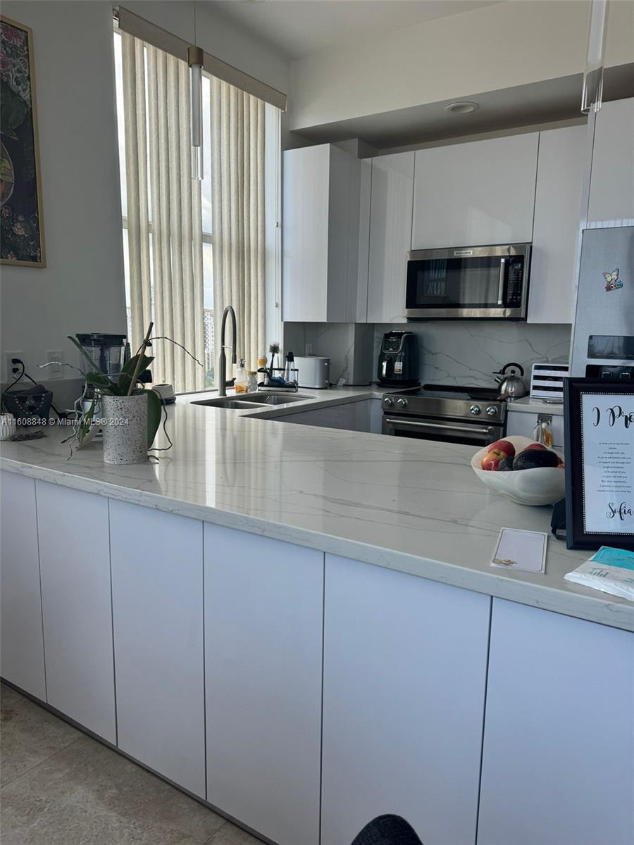 1607 Ponce De Leon Blvd # 14A