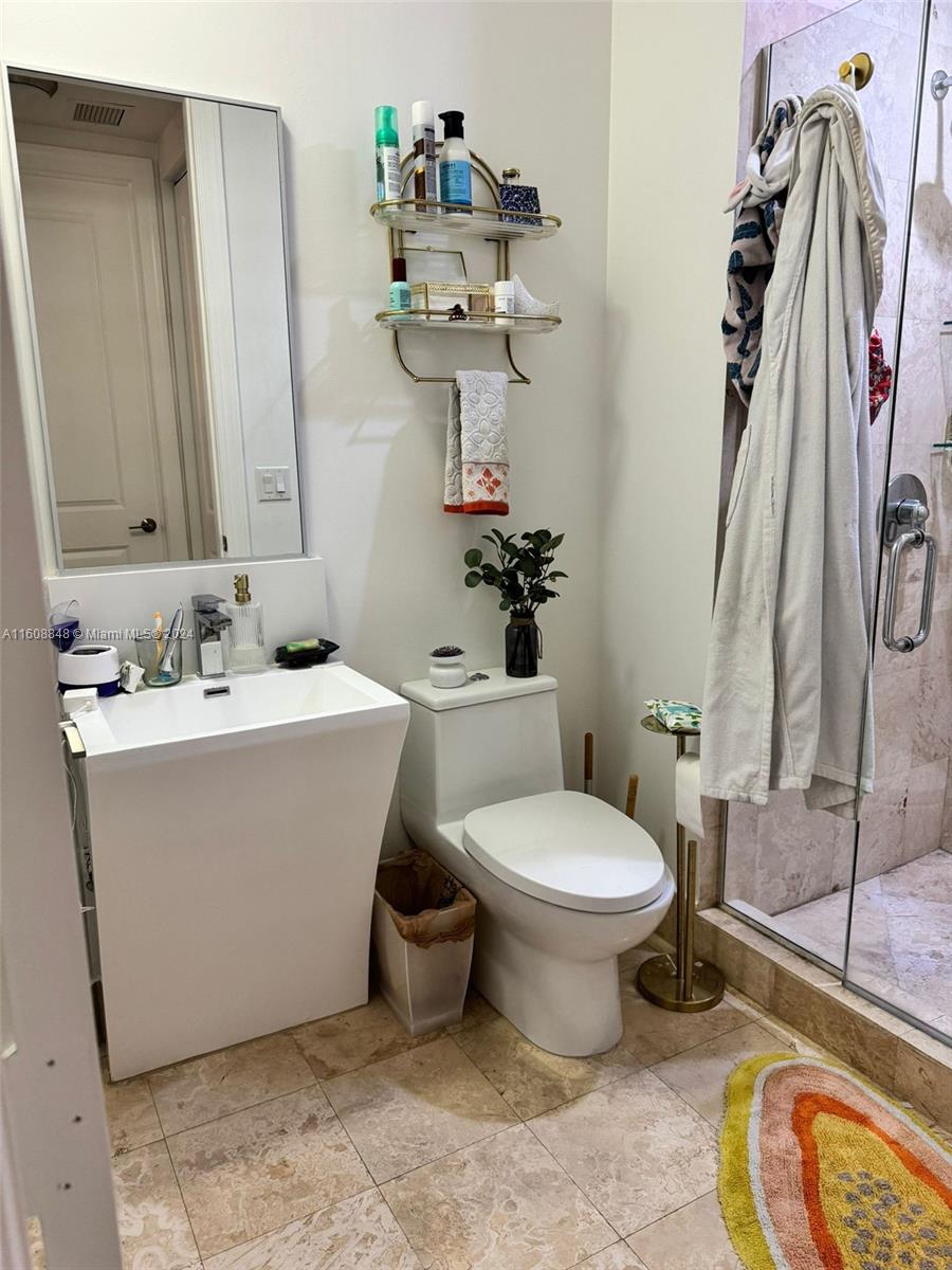 1607 Ponce De Leon Blvd # 14A