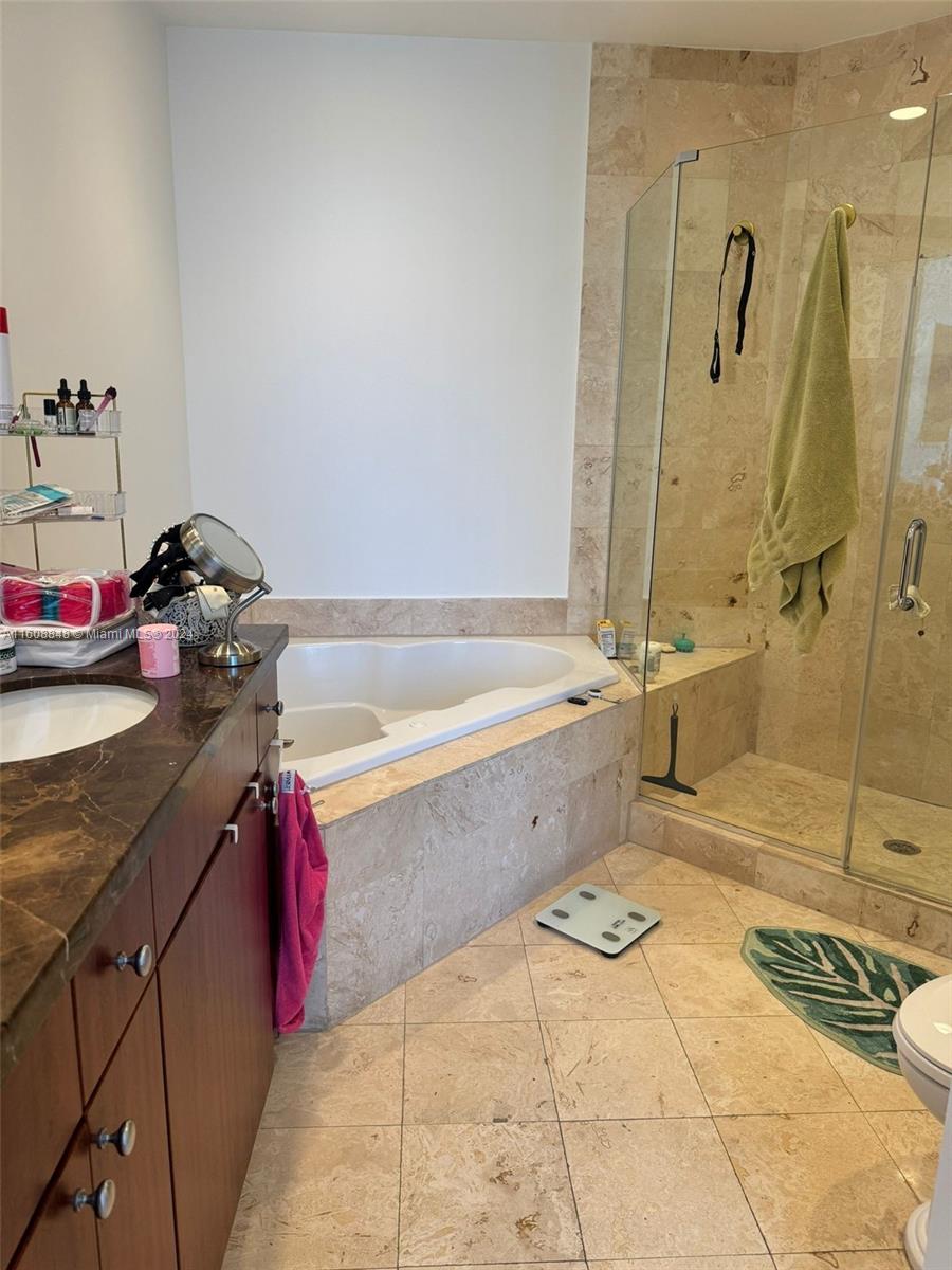 1607 Ponce De Leon Blvd # 14A