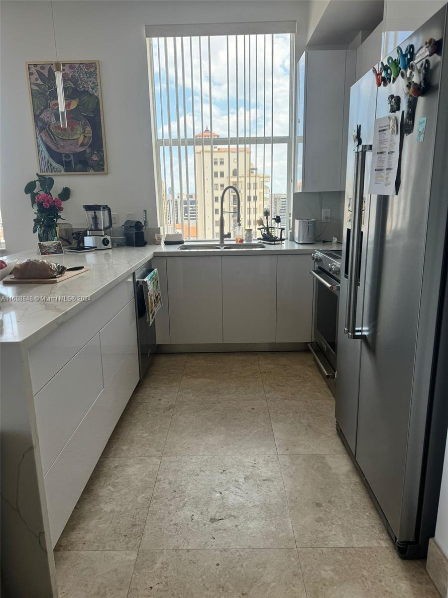 1607 Ponce De Leon Blvd # 14A