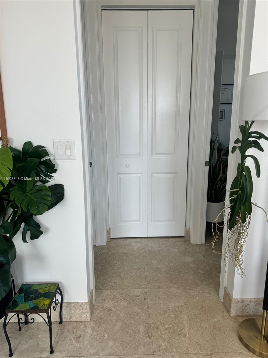 1607 Ponce De Leon Blvd # 14A