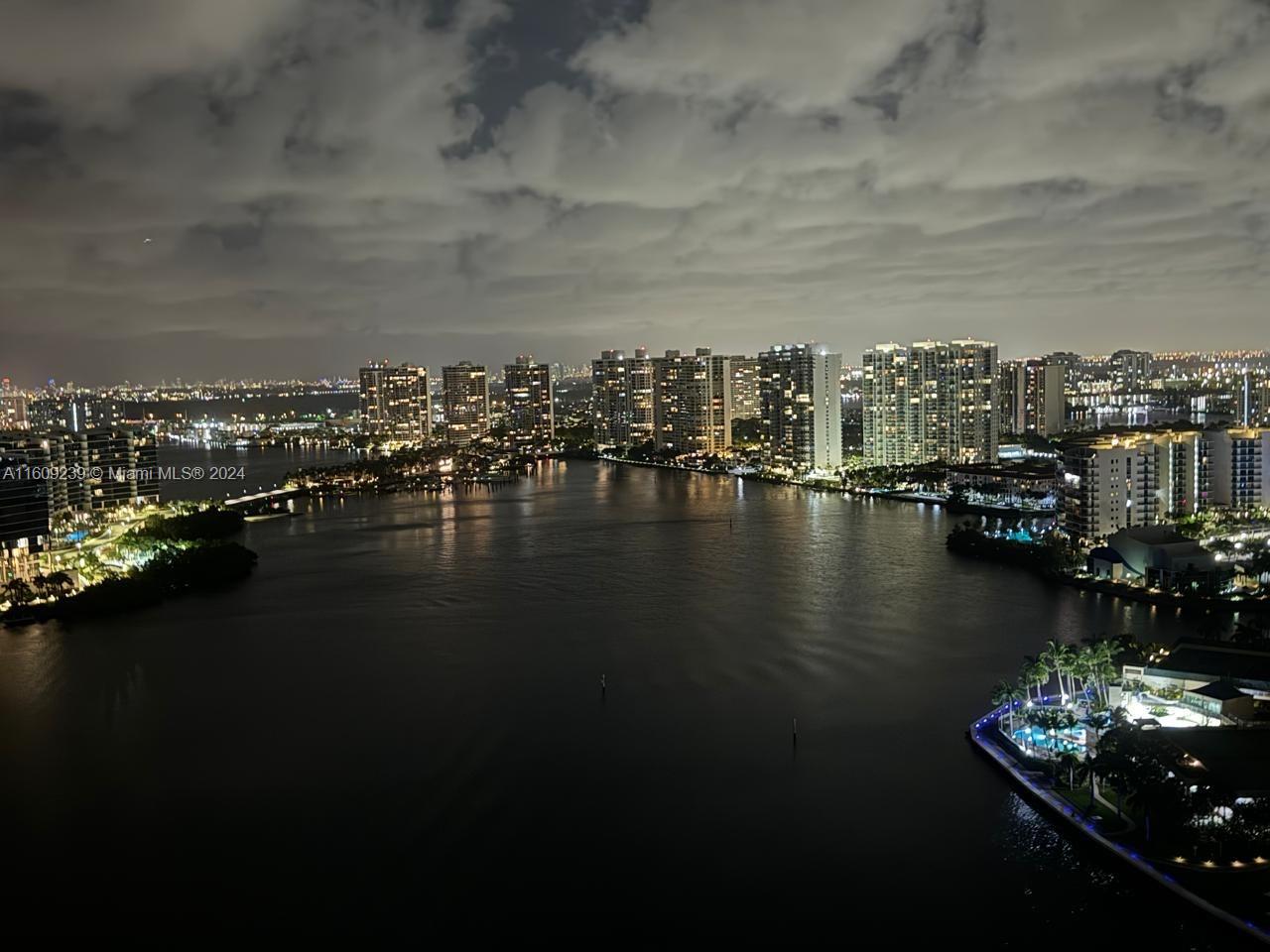 3530 Mystic Pointe Dr Unit: LPH05