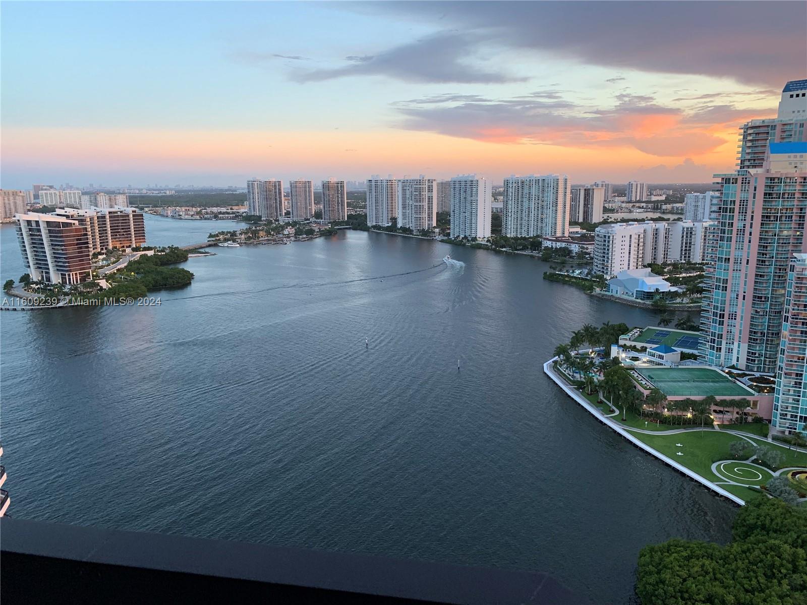 3530 Mystic Pointe Dr Unit: LPH05