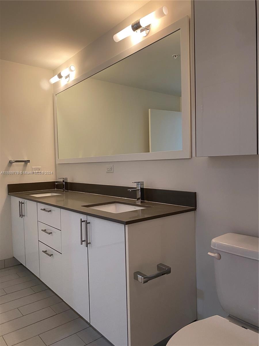 999 SW 1 AVE # 3209
