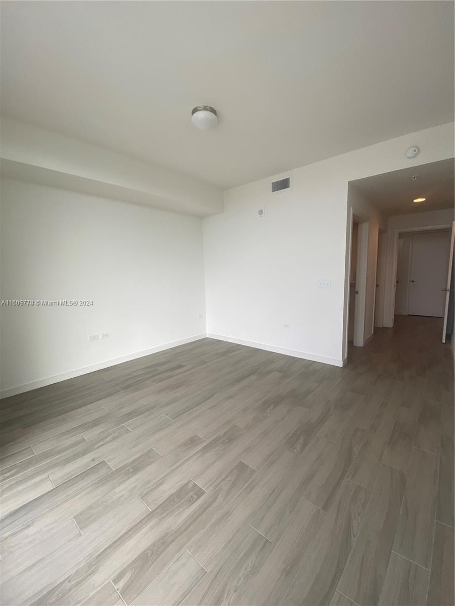 999 SW 1 AVE # 3209