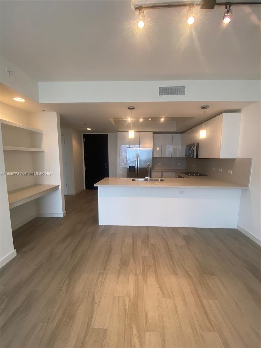 999 SW 1 AVE # 3209