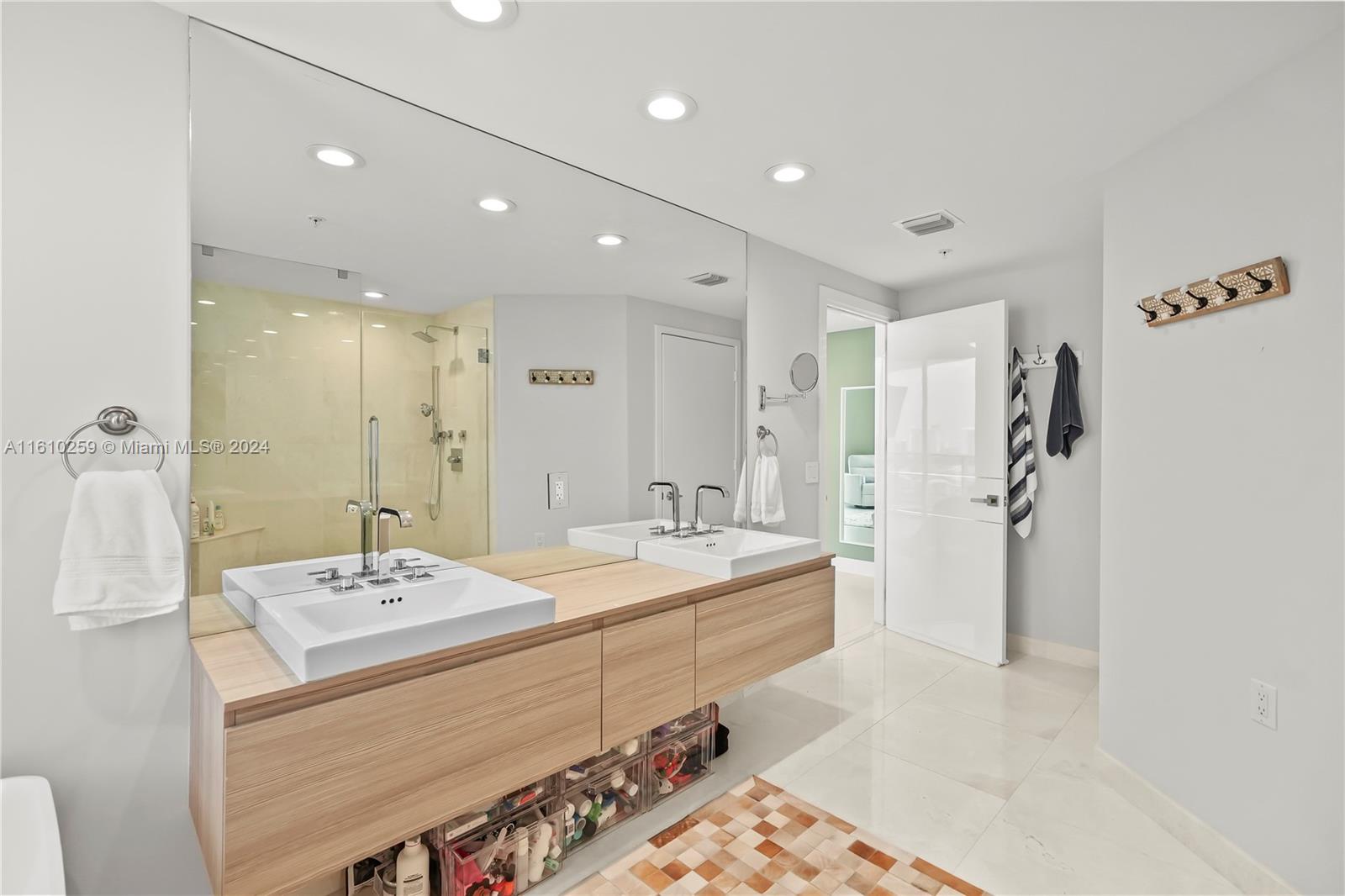 17111 Biscayne Blvd # 2203