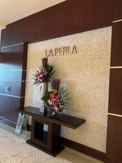 16699 Collins Ave # 2509