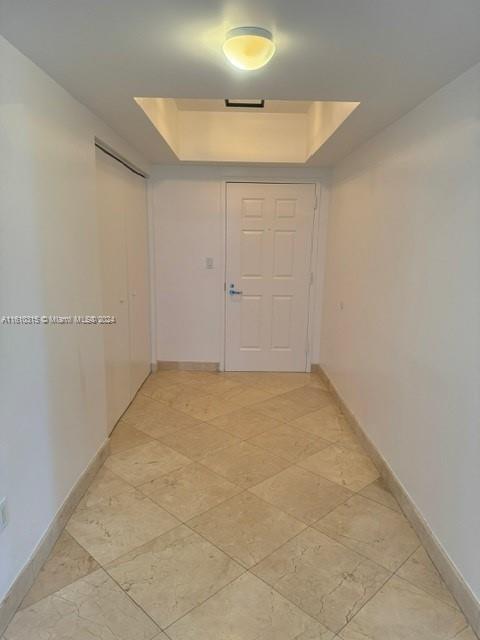16699 Collins Ave # 2509