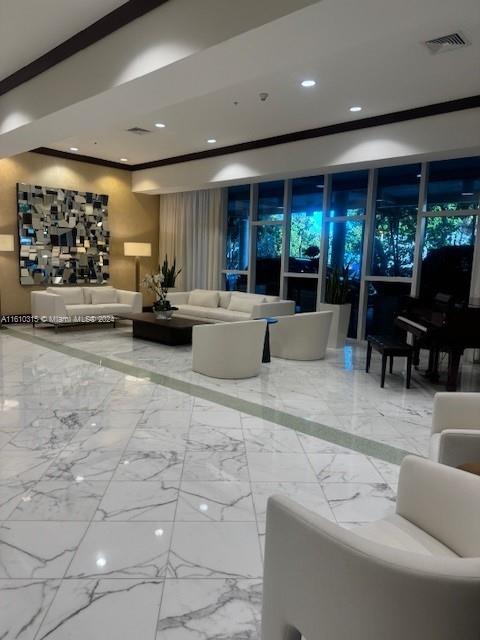 16699 Collins Ave # 2509