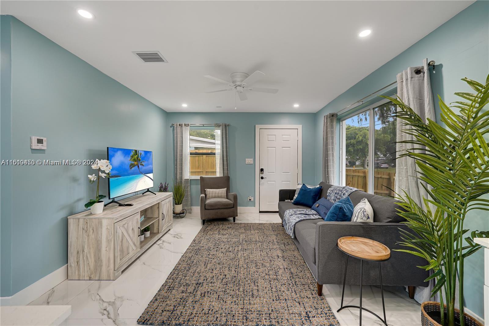 3740 SW 55th Ave