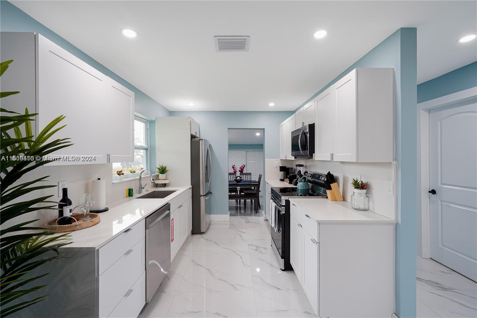 3740 SW 55th Ave
