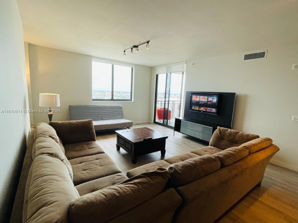 999 SW 1st Ave # 2613