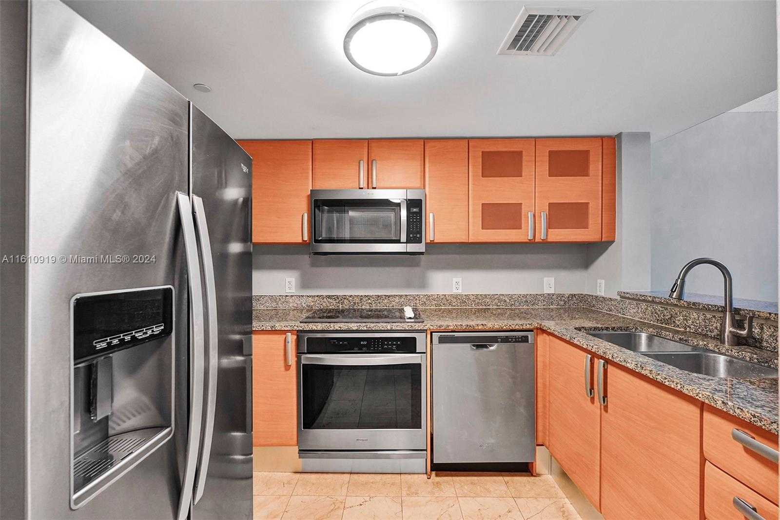 2101 Brickell Ave # 403