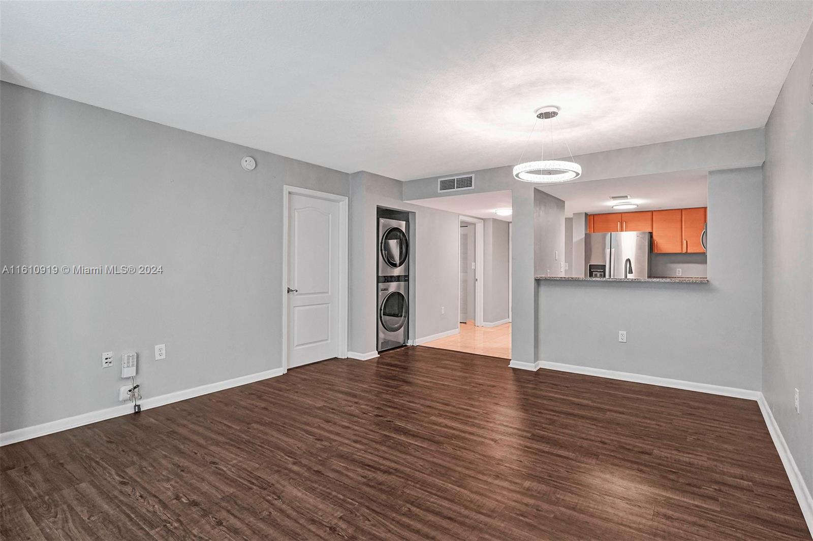 2101 Brickell Ave # 403