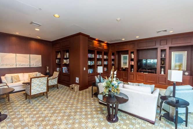 347 N New River Dr E # 1108