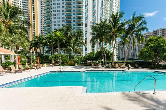 347 N New River Dr E # 1108