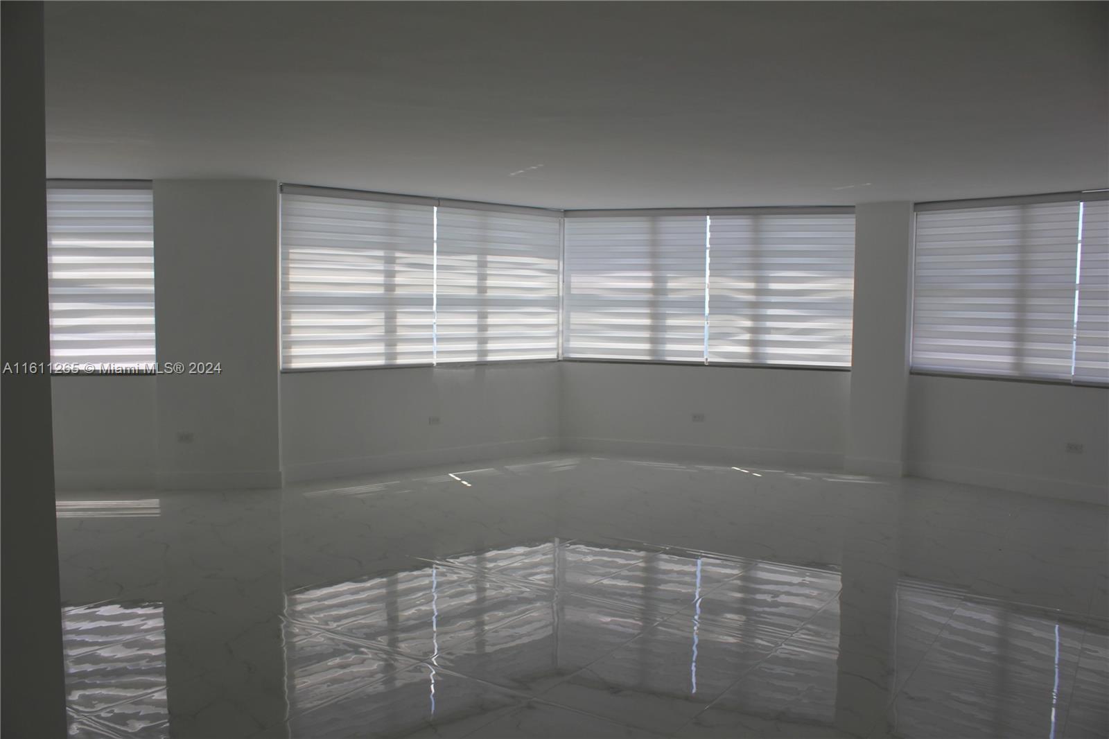 905 Brickell Bay Dr # 1927