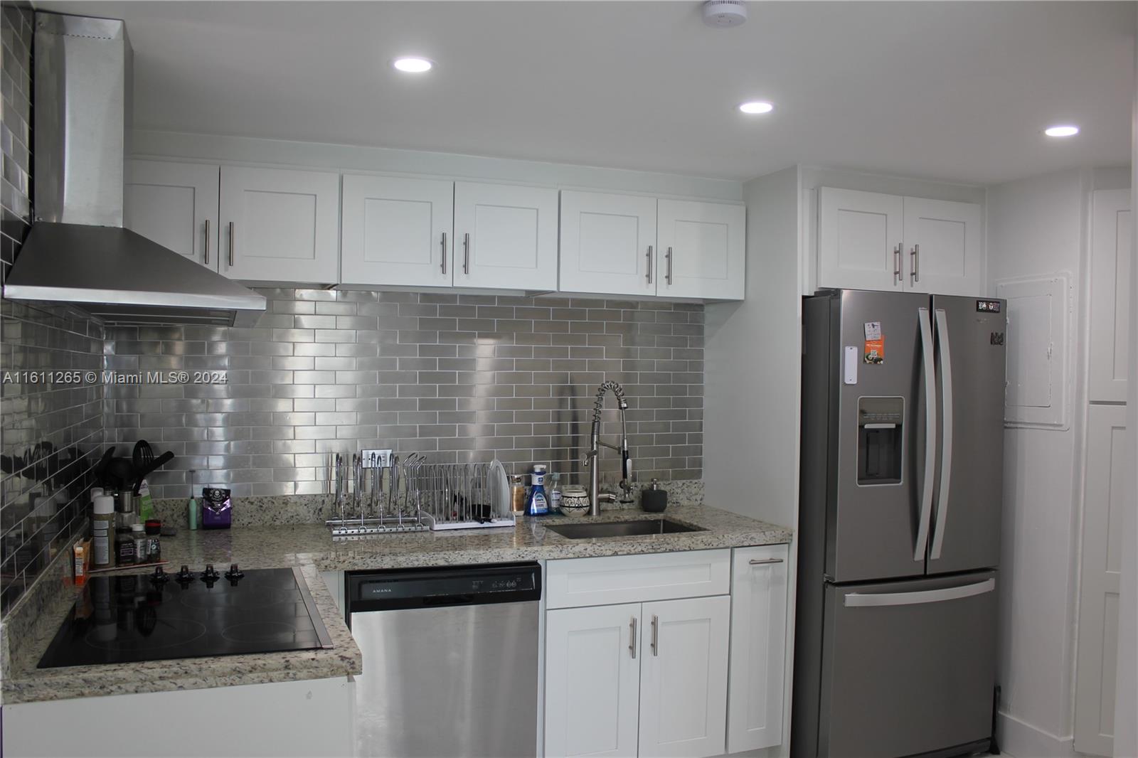 905 Brickell Bay Dr # 1927