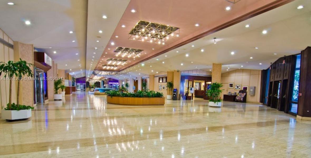 905 Brickell Bay Dr # 1927