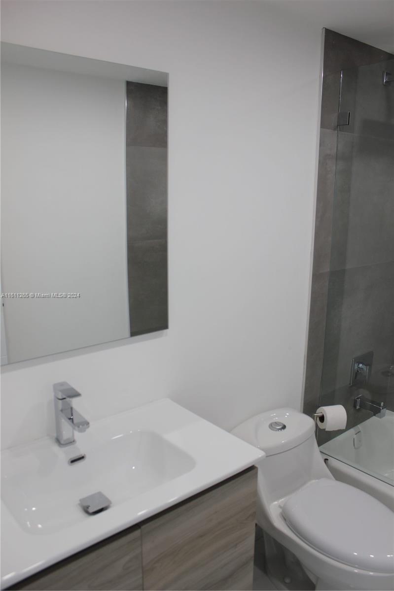 905 Brickell Bay Dr # 1927