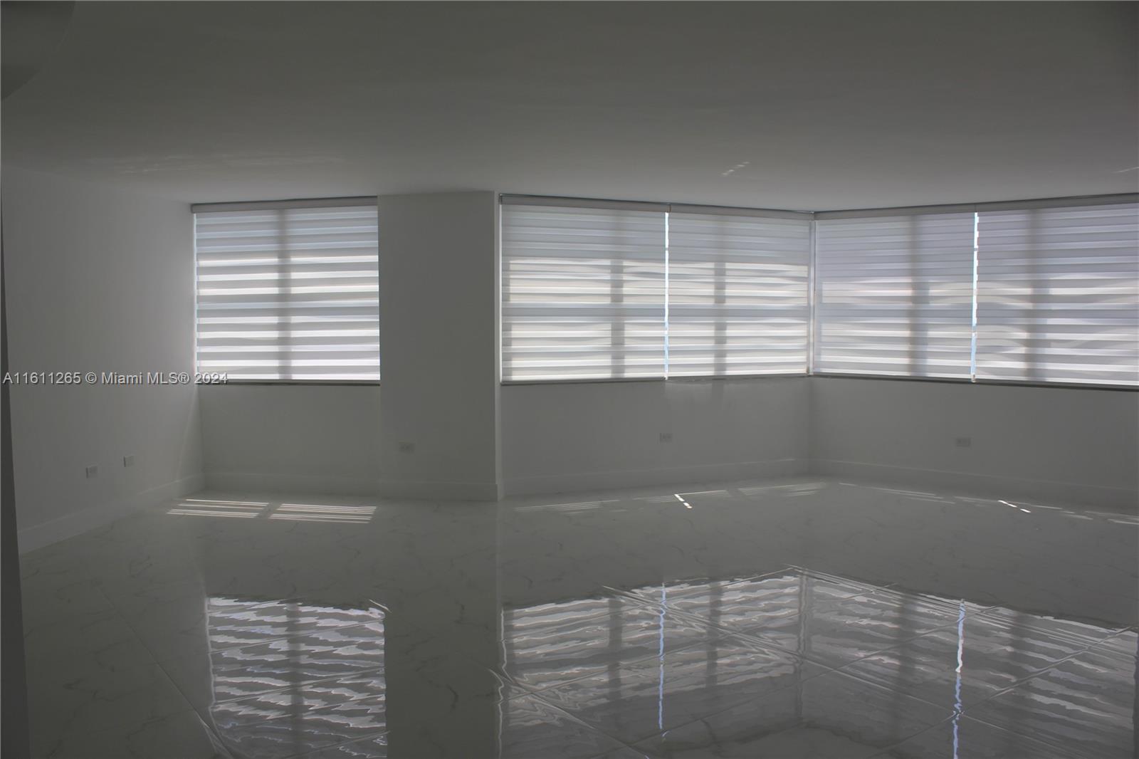 905 Brickell Bay Dr # 1927