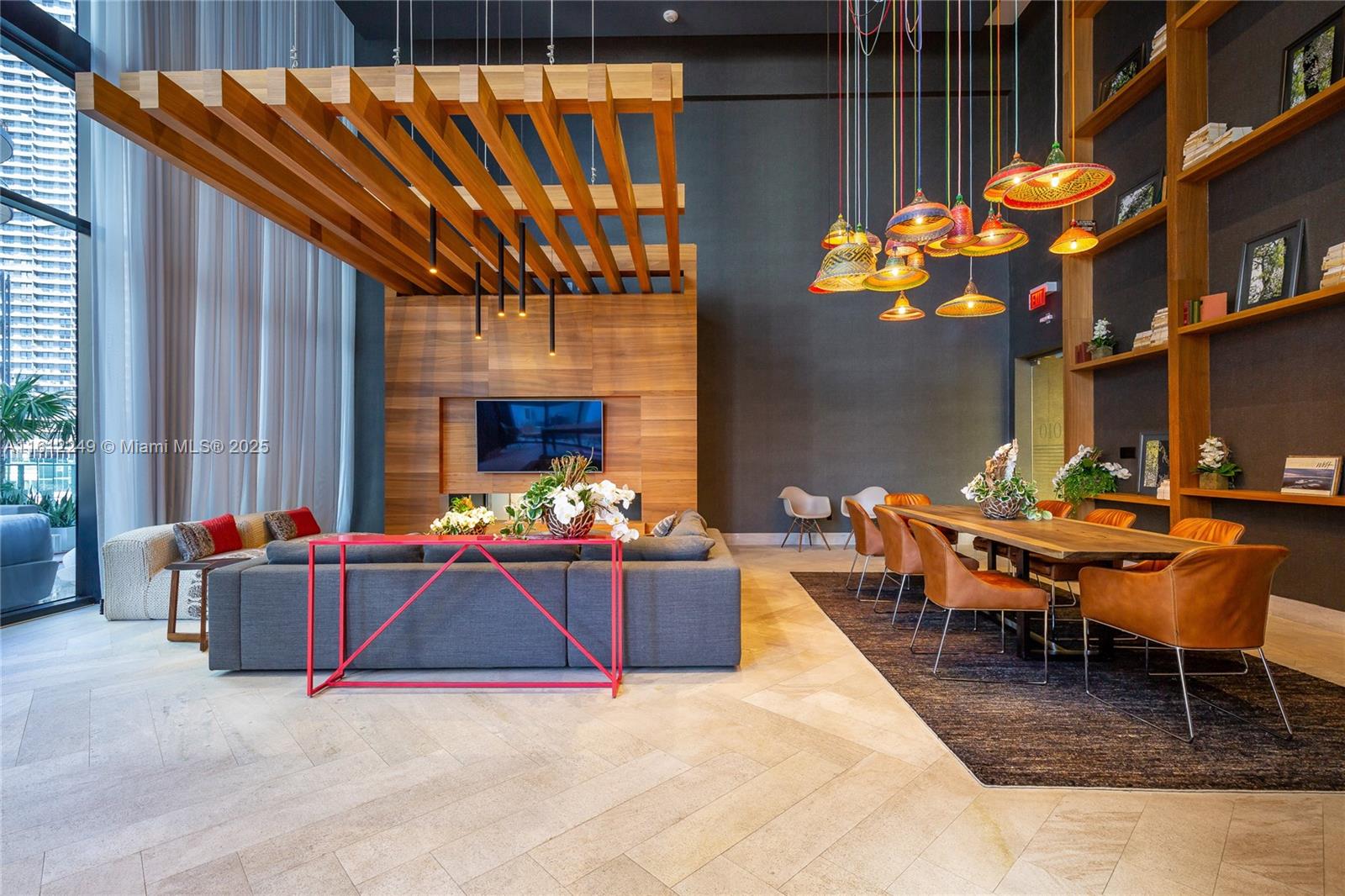 1010 Brickell Ave # 2201