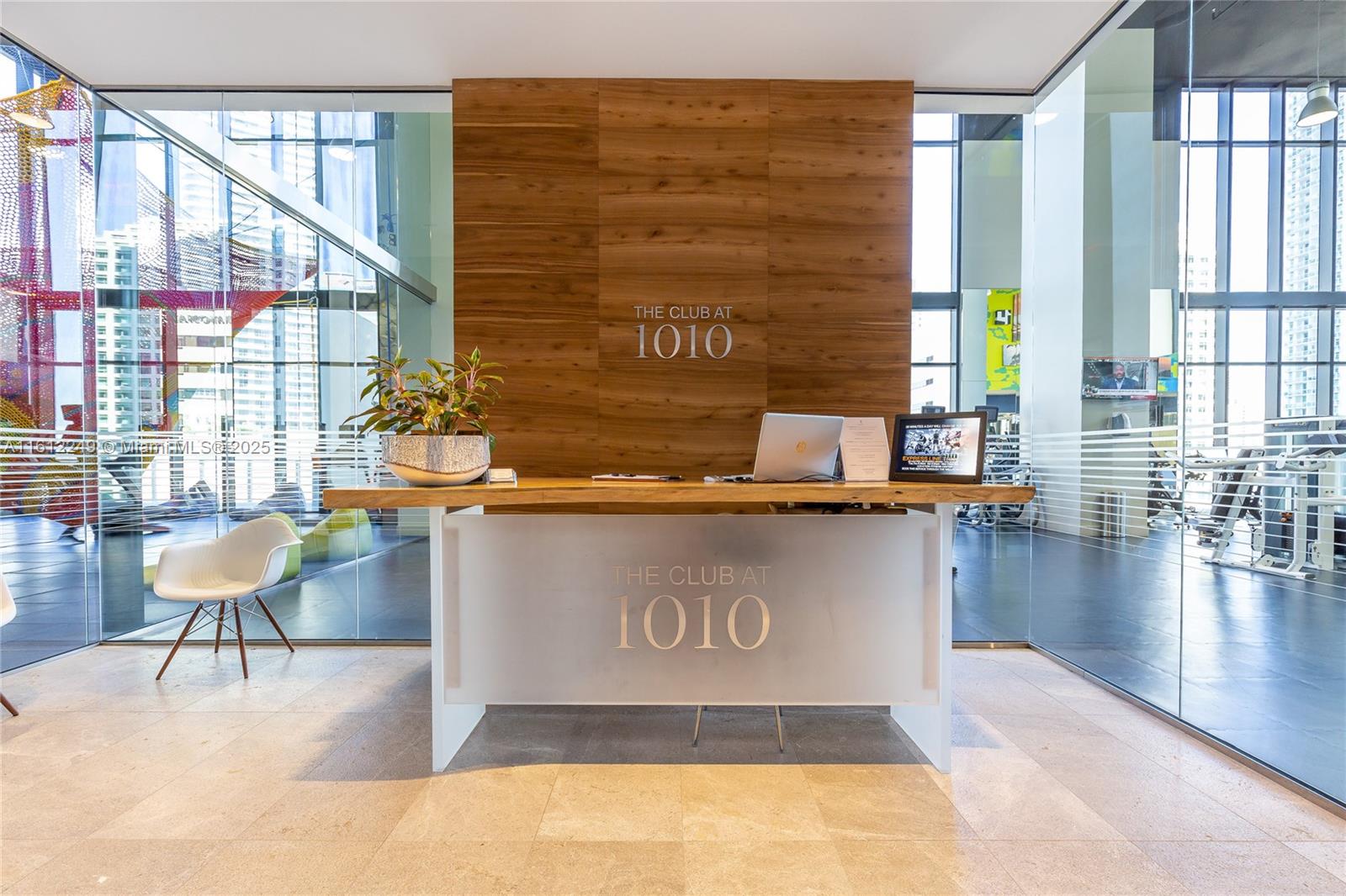 1010 Brickell Ave # 2201
