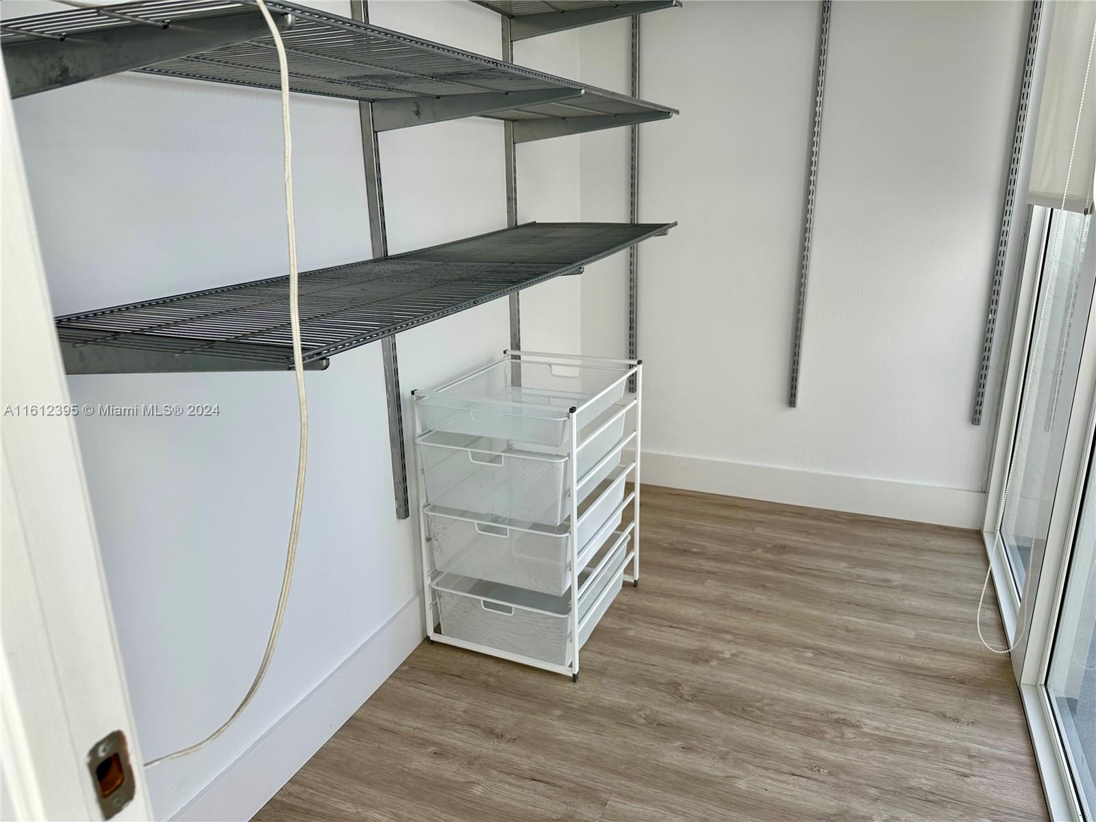 600 Grapetree Dr Unit: 9DN